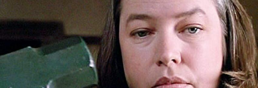 Kathy Bates et une masse, l'horreur incarnée
