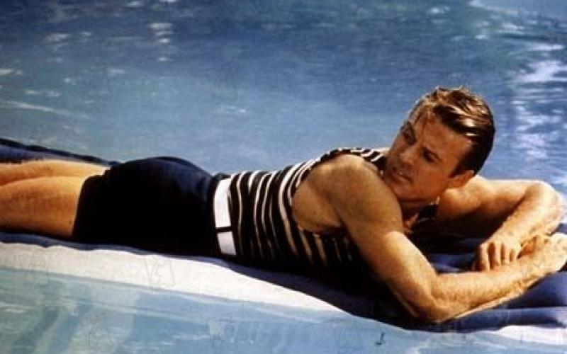 Robert Redford, Gatsby, dans la piscine de sa luxueuse demeure