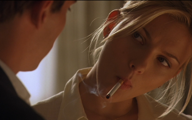 Scarlett alias Nola, charmée par Chris