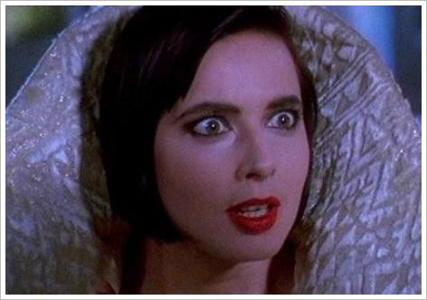 Isabella Rossellini, joue à la méchante sorcière tentatrice